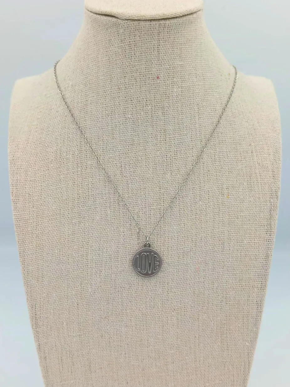 Chic Love Necklace