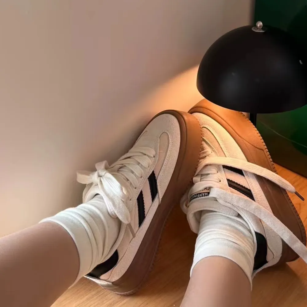 “Double Line Flat Bottom” Shoes