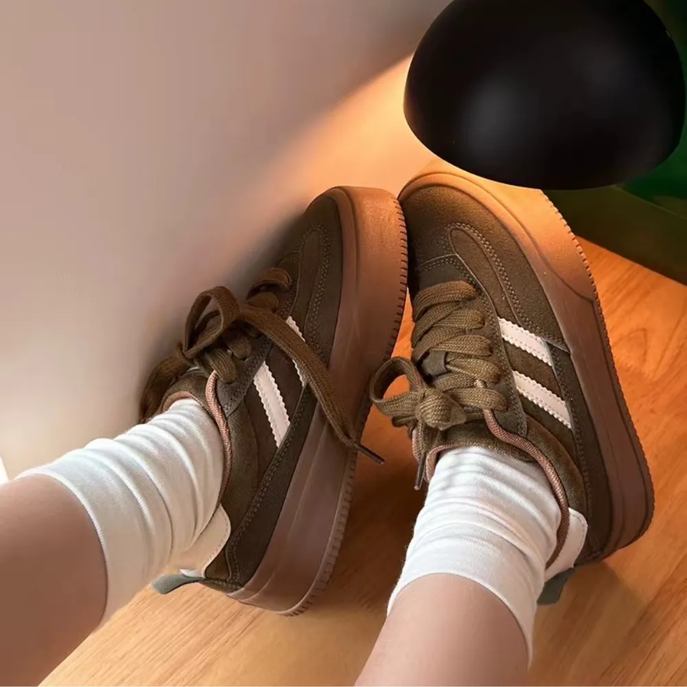 “Double Line Flat Bottom” Shoes