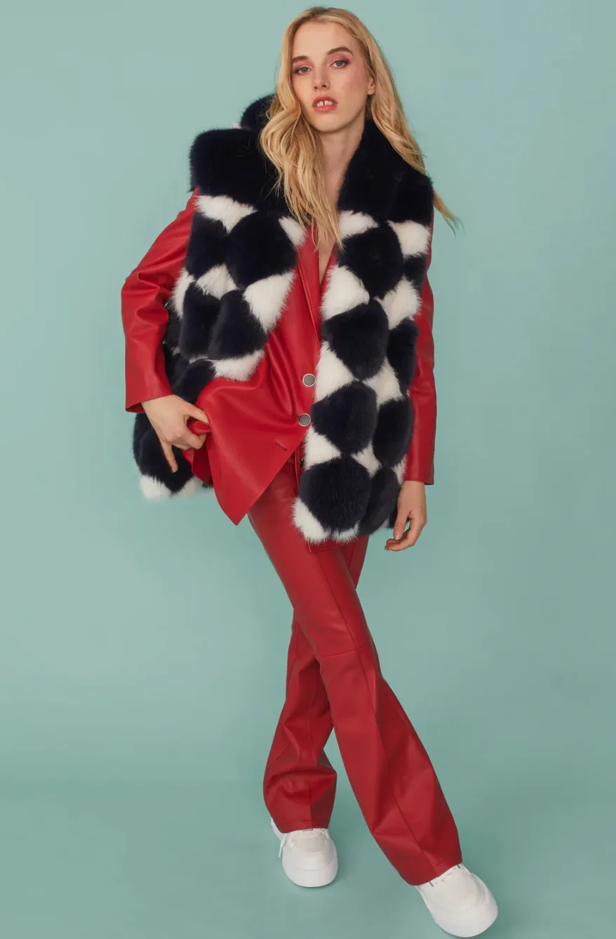 Hooded Faux Fur Diamond Gillet