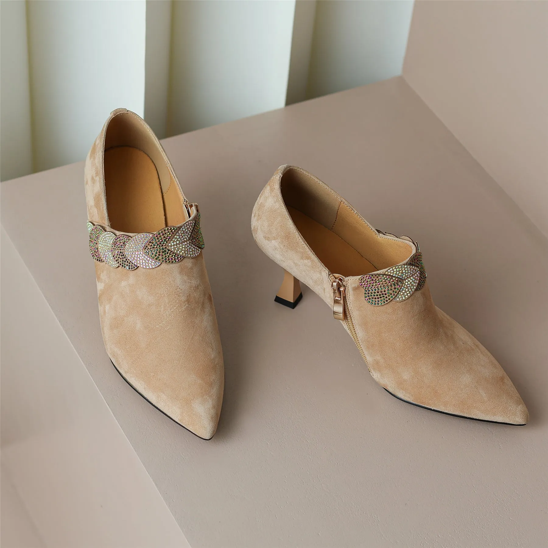 TinaCus Women's Suede Leather Handmade Pointed Toe Mid Spool Heel Stylish Delicate Décor Pumps